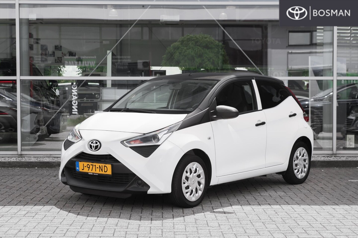 Toyota Aygo - 1.0 VVT-i 72pk 5D x-fun - AutoWereld.nl