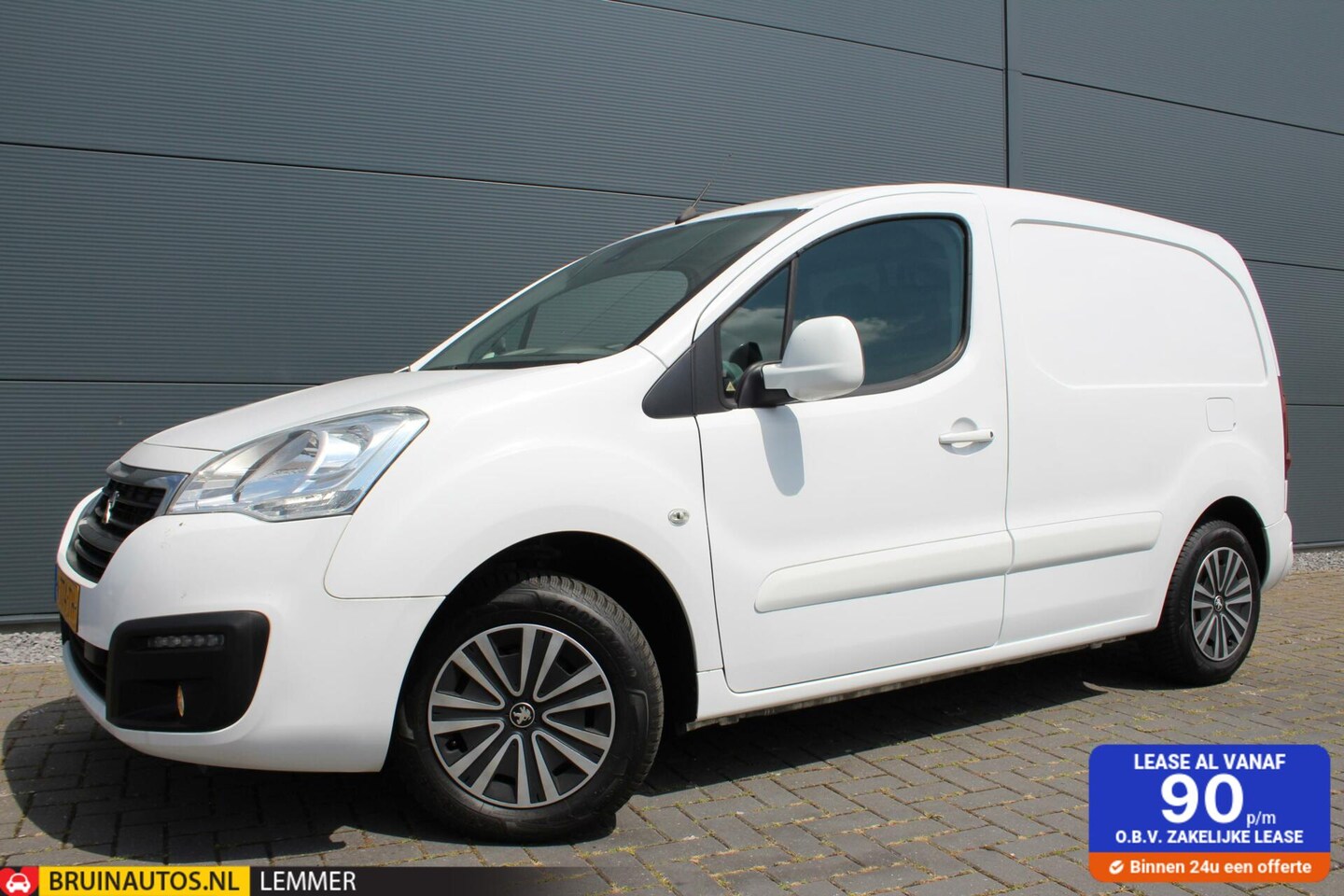 Peugeot Partner - 1.6 L1 Airco Cruise Navi Trekhaak Led Eu6 - AutoWereld.nl