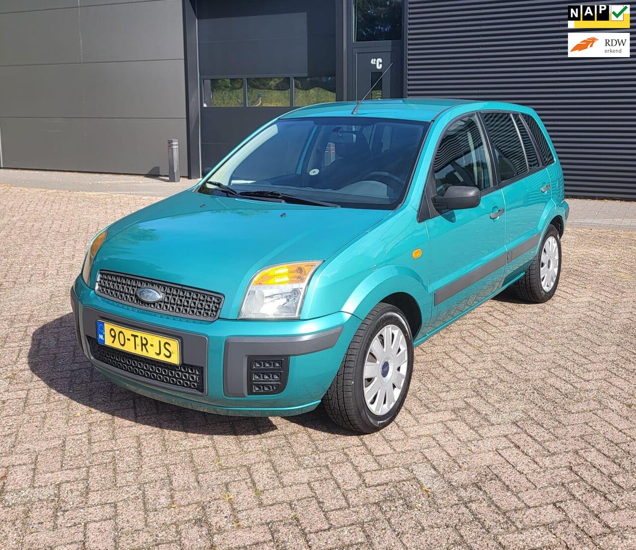 Ford Fusion - 1.4-16V Champion. Airco, Trekhaak! - AutoWereld.nl