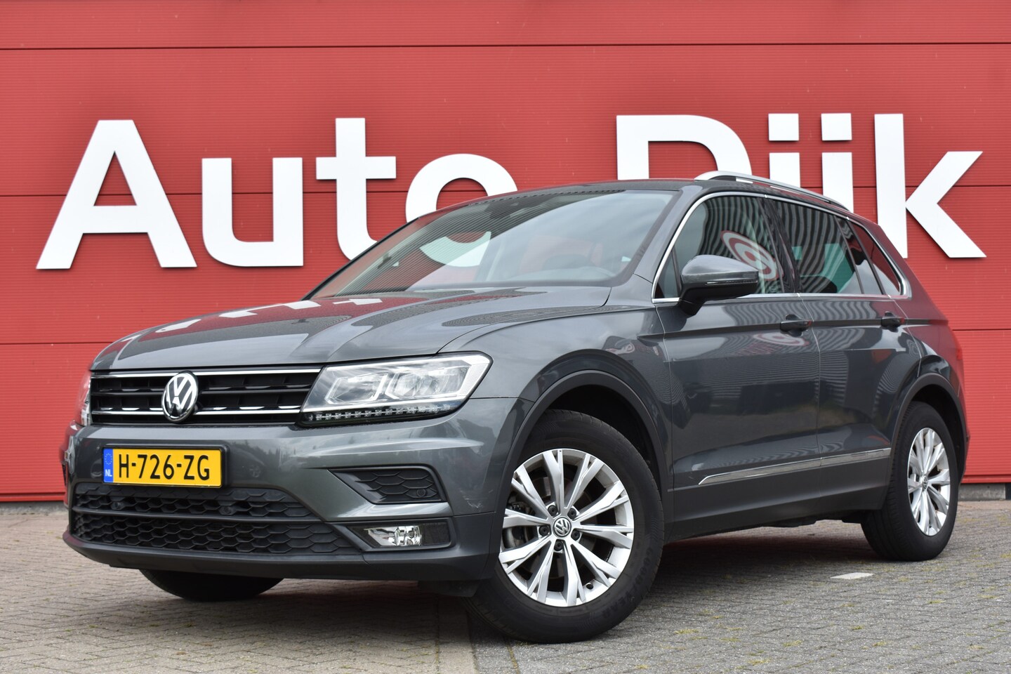 Volkswagen Tiguan - 1.5 TSI Comfortline Business LED | Leder | Adapt. Cruise | Navi | Clima | DAB | PDC V+A | - AutoWereld.nl