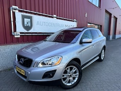 Volvo XC60 - 2.4 D5 AWD Momentum // Automaat // Clima // Navi // Leder // Cruise control