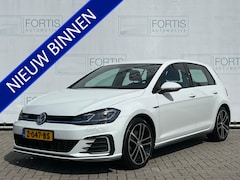 Volkswagen Golf - 1.4 TSI PHEV GTE 7.5 STOELVERW | WINTERSET OP ORIGINELE VELGEN | PDC VOOR & ACHTER | APK T