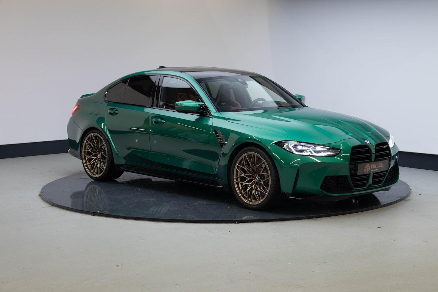 BMW M3 - 3-serie | Handgeschakeld | schaalstoelen | 20 Inch | - AutoWereld.nl