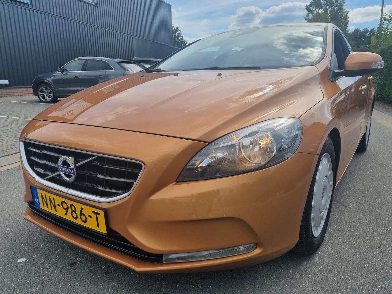 Volvo V40 - 1.6 D2 Momentum Automaat Navi - AutoWereld.nl