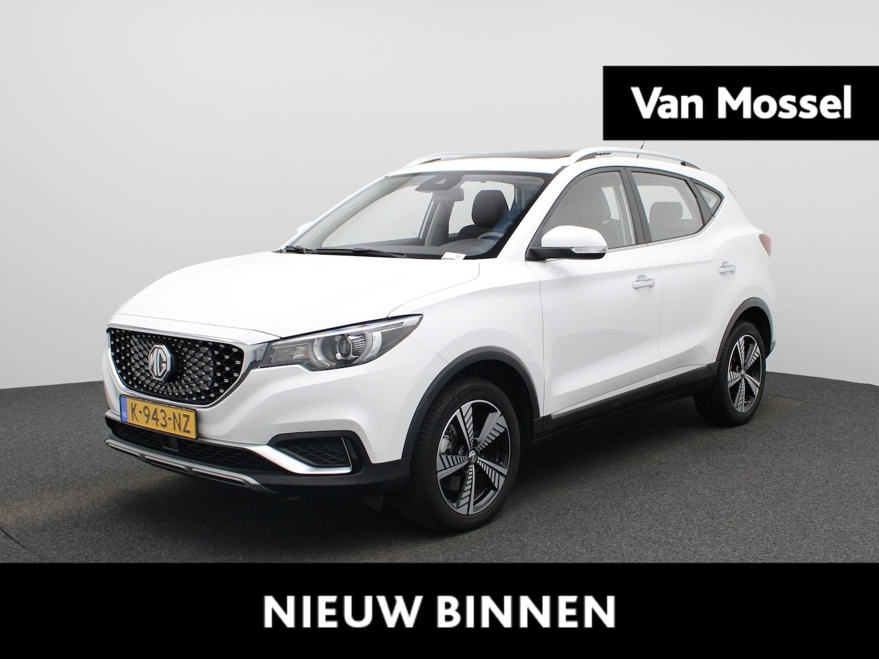 MG ZS - Luxury 45 kWh | LEER | PANORAMADAK | NAVIGATIE | ACHTERUITRIJCAMERA | STOELVERWARMING | - AutoWereld.nl
