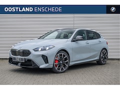 BMW 1-serie - 120 High Executive M Sport Automaat / Sportstoelen / Adaptieve LED / Head-Up / M Adaptief