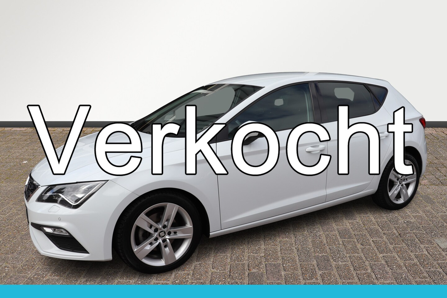 SEAT Leon - 1.4 EcoTSI FR Business Intense . Navigatie - AutoWereld.nl