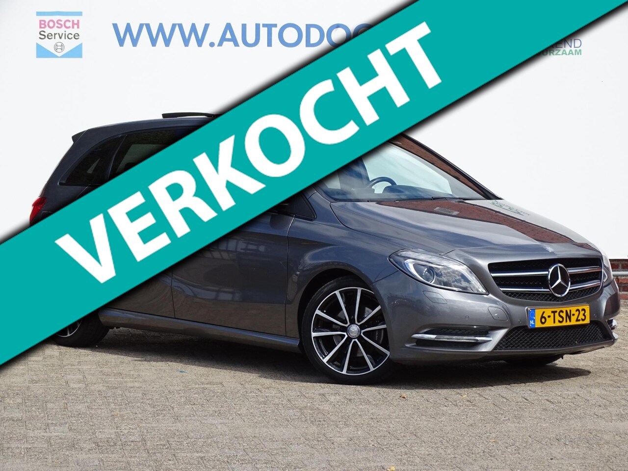 Mercedes-Benz B-klasse - 180 Ambition|PANO|TREKHAAK|NL-AUTO|56.DKM| - AutoWereld.nl