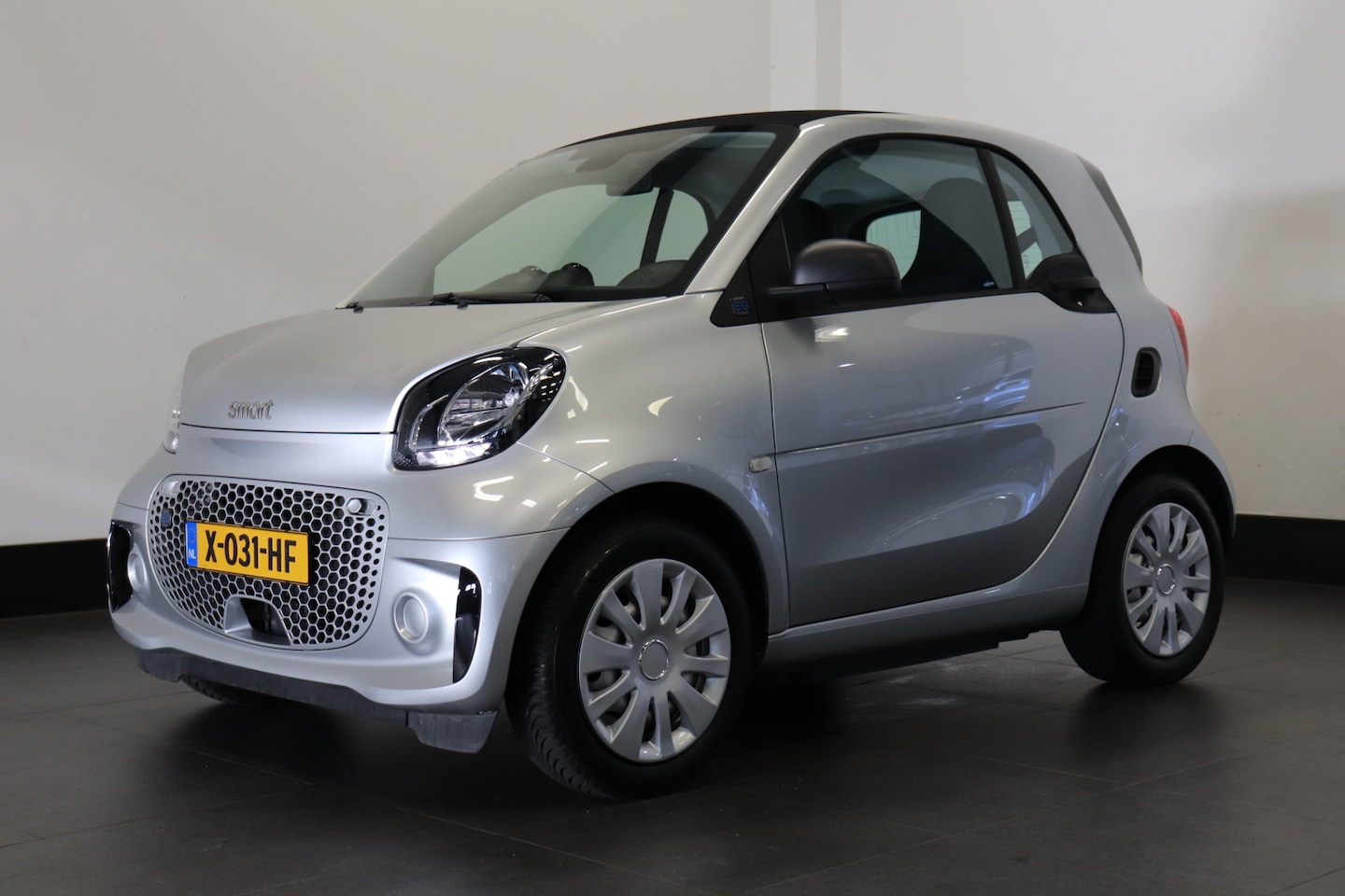 Smart Fortwo - EQ Comfort | A/C Climate | Cruise | Stoel verw. | € 9.950,- Incl. BTW - AutoWereld.nl