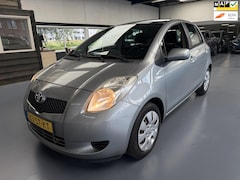 Toyota Yaris - 1.3 VVTi Sol