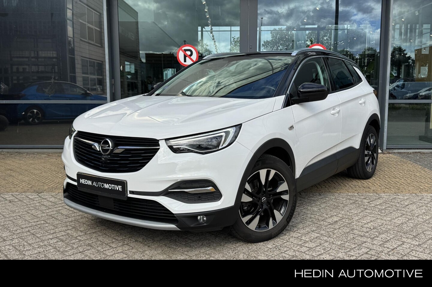 Opel Grandland X - 1.2 Turbo 130PK Innovation Aut. | EGR-Stoelen/Leder/memory | Navigatie | Camera | Stoelven - AutoWereld.nl
