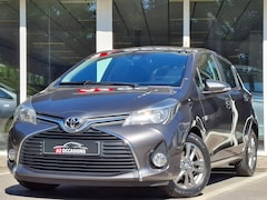 Toyota Yaris - 1.3 VVT-i 100pk Airco/Camera/Bluetooth/Stoelverwarming