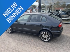 SEAT Leon - 1.6-16V Stella