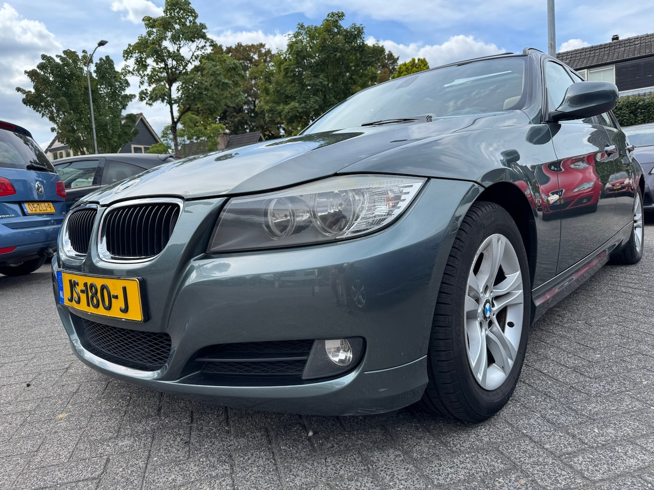 BMW 3-serie Touring - 318d Corporate Lease High Executive 318d Corporate Lease High Executive 136pk,Apk 25/6/26,Airco,Cruise,Pano - AutoWereld.nl