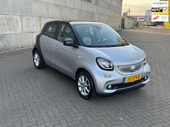 Smart Forfour - 1.0 Passion Navi, Clima, zeer nette auto