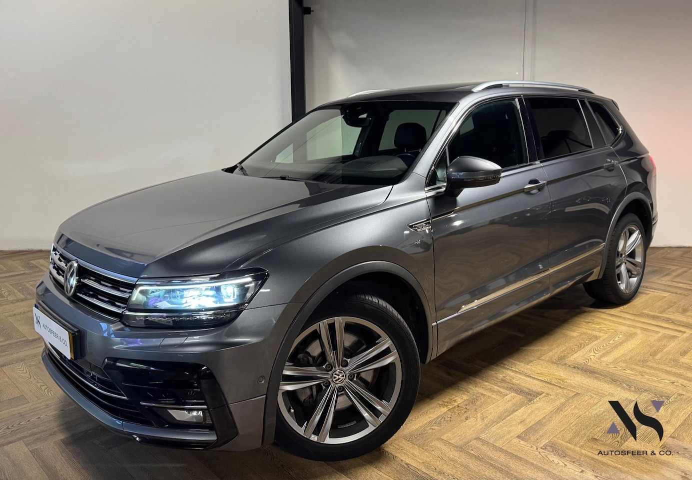 Volkswagen Tiguan Allspace - 2.0 TSI 4Motion R-line PANO KEYLESS CAM - AutoWereld.nl