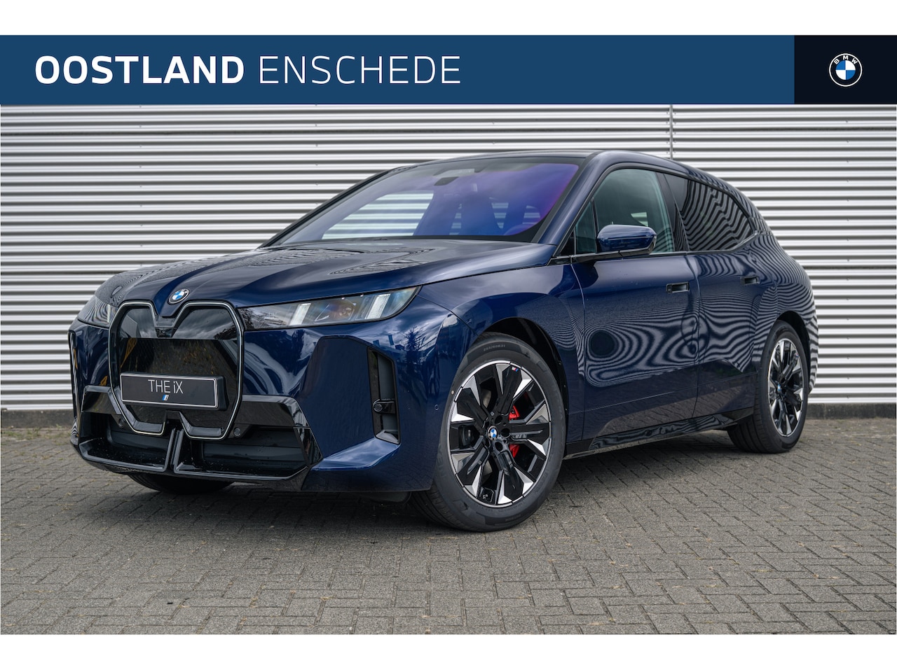 BMW iX - xDrive45 M Sport / Trekhaak / M Multifunctionele Stoelen / Soft-Close / Parking Assistant - AutoWereld.nl