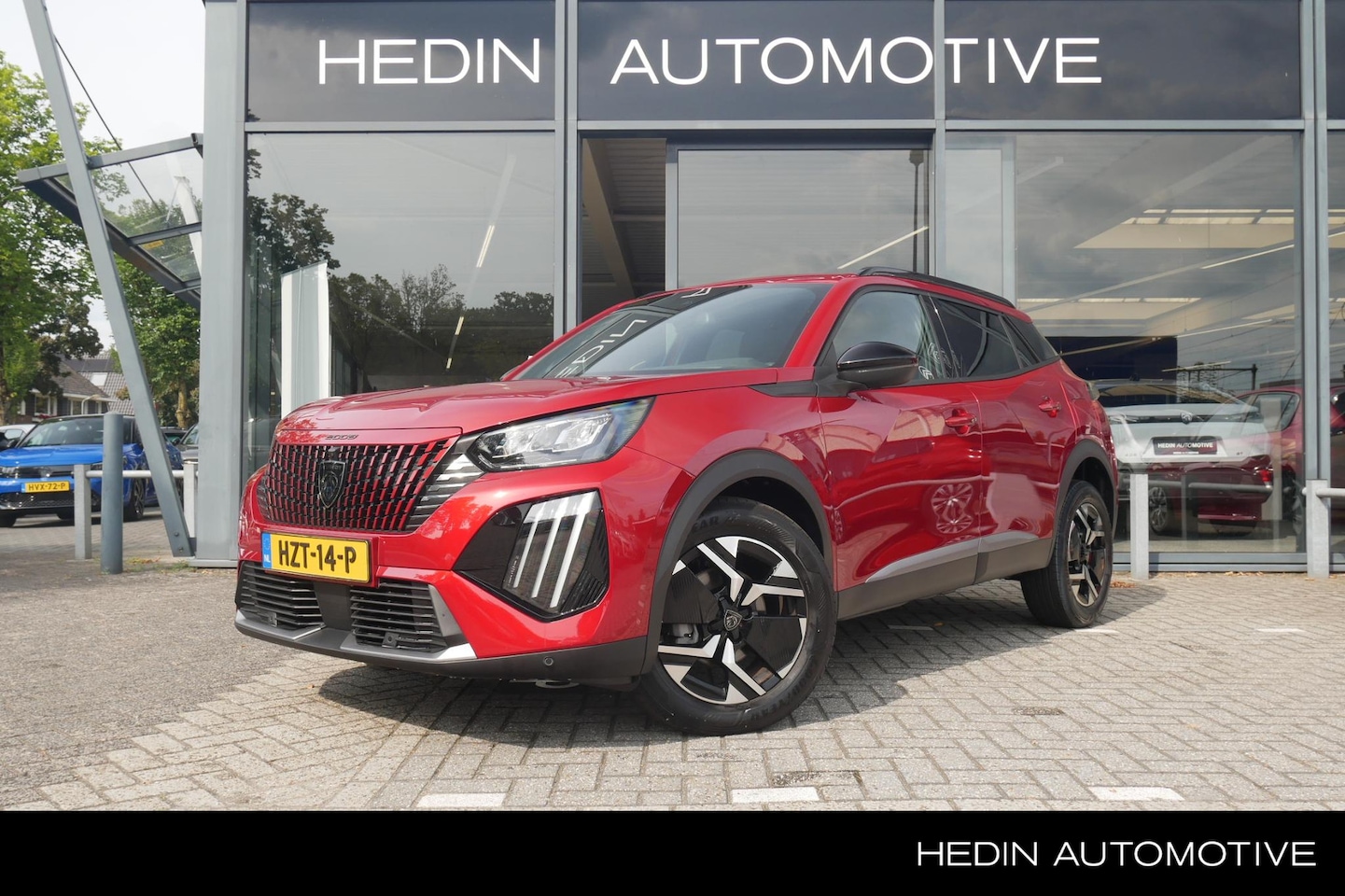 Peugeot 2008 - 1.2 100 Allure | Camera voor + Achter | Navigatie | Draadloos carplay / android auto| - AutoWereld.nl