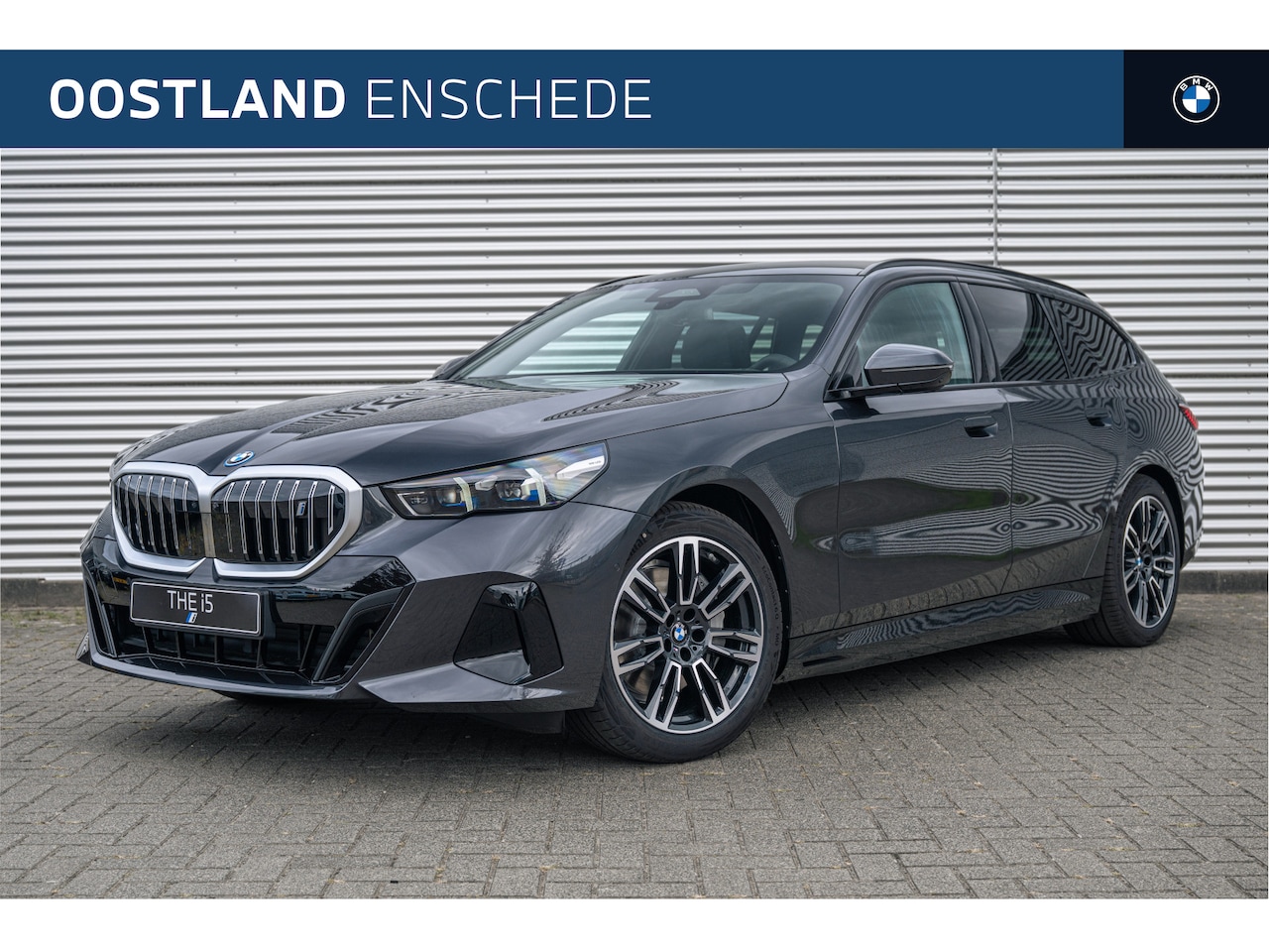 BMW i5 Touring - eDrive40 M Sport / panoramadak / Trekhaak / Adaptieve LED / Parking Assistant Plus / Stoel - AutoWereld.nl