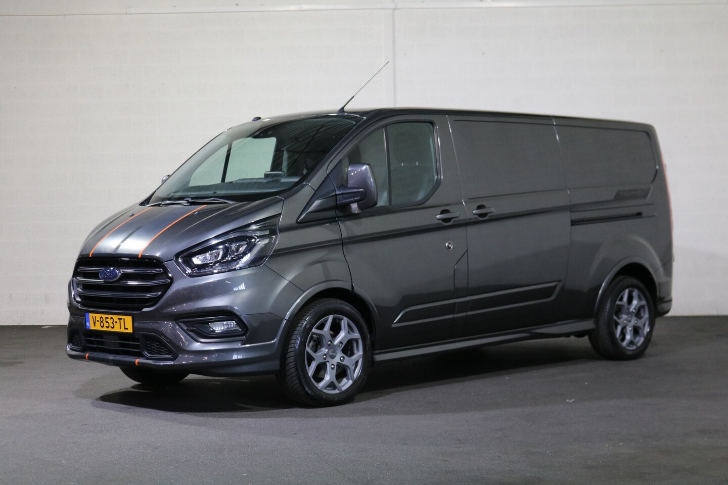Ford Transit Custom - 2.0 TDci L2 H1 Sport - AutoWereld.nl