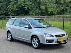 Ford Focus Wagon - 1.8-16V Ambiente Flexifuel /Trekhaak/Airco/