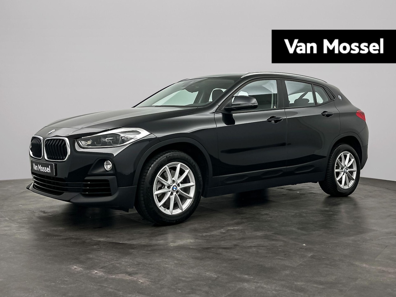 BMW X2 - sDrive18i Executive | Parkeersensoren | Airco | Navigatie | Trekhaak | Cruise control | - AutoWereld.nl