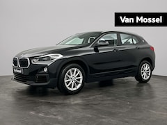 BMW X2 - sDrive18i Executive | Parkeersensoren | Airco | Navigatie | Trekhaak | Cruise control |