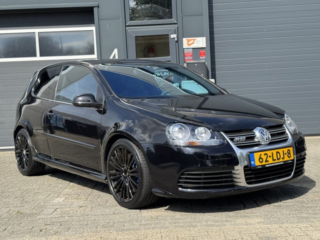 Volkswagen Golf - 3.2 R32 3.2 R32 - AutoWereld.nl
