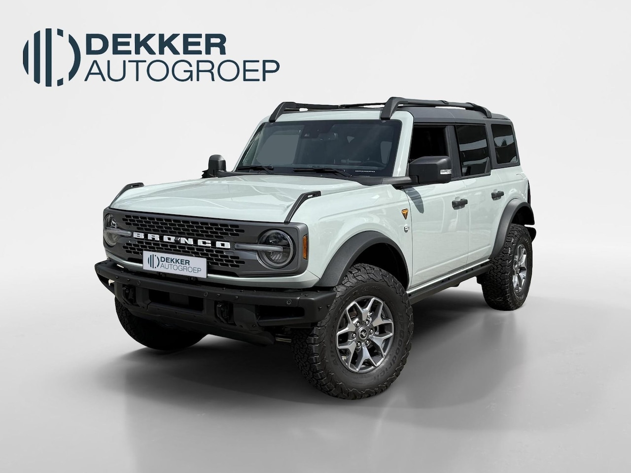 Ford Bronco - 275 pk 4WD Badlands Grijs Kenteken - AutoWereld.nl