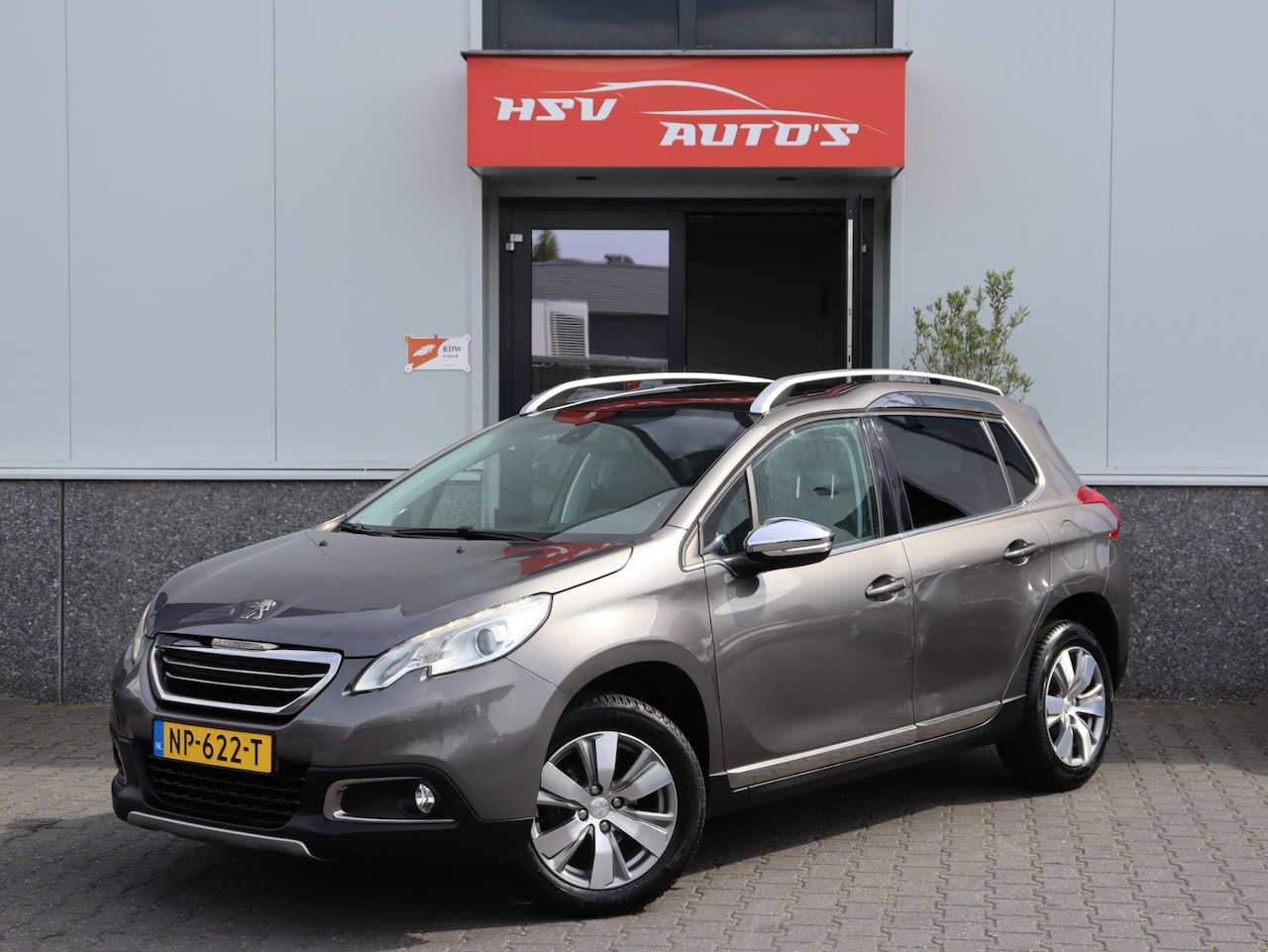 Peugeot 2008 - 1.2 PureTech Allure navi LM airco - AutoWereld.nl