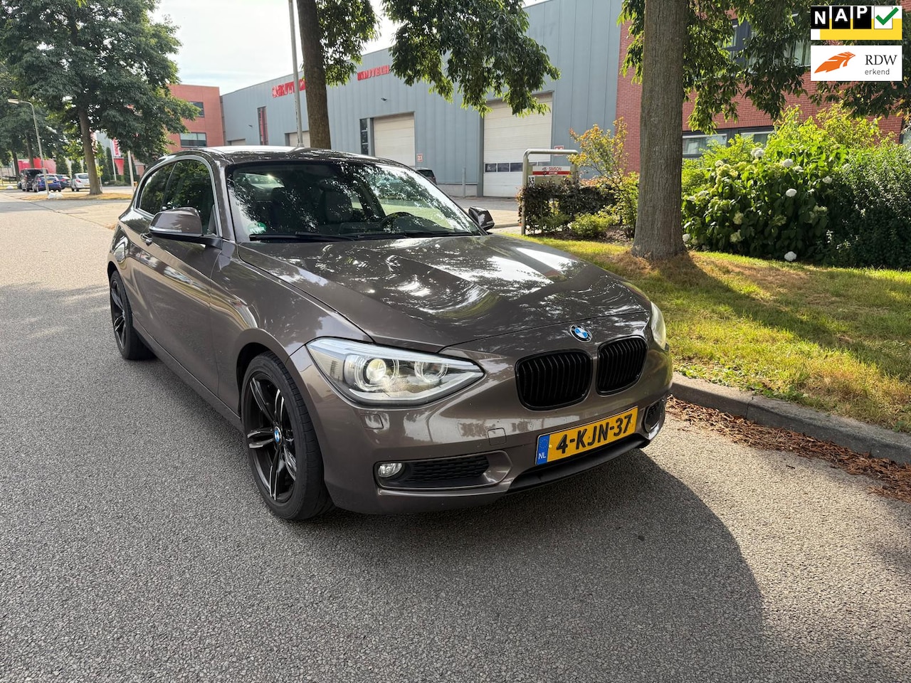 BMW 1-serie - 116d EDE Business Sport 116d EDE Business Sport - AutoWereld.nl