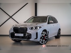 BMW X5 - XDrive50e M-Sport Pro | Direct leverbaar | Panorama | Meesturende Achteras | Comfort Zetel