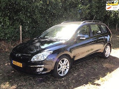 Hyundai i30 CW - 2.0i i-Catcher, Topmodel in zeer mooie staat