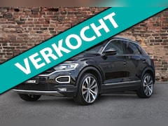 Volkswagen T-Roc - 1.5 TSI Sport 150PK | Navigatie | Trekhaak | ACC | Stoelverwarming