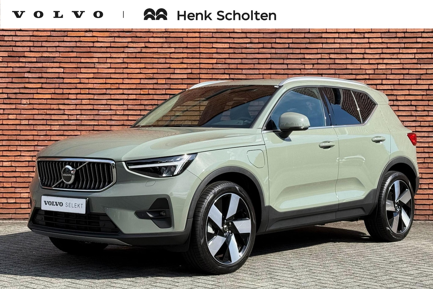 Volvo XC40 - T5 Recharge Plus Bright | Verwarmbare Voorstoelen | Parkeercamera | Apple Carplay/ Android - AutoWereld.nl
