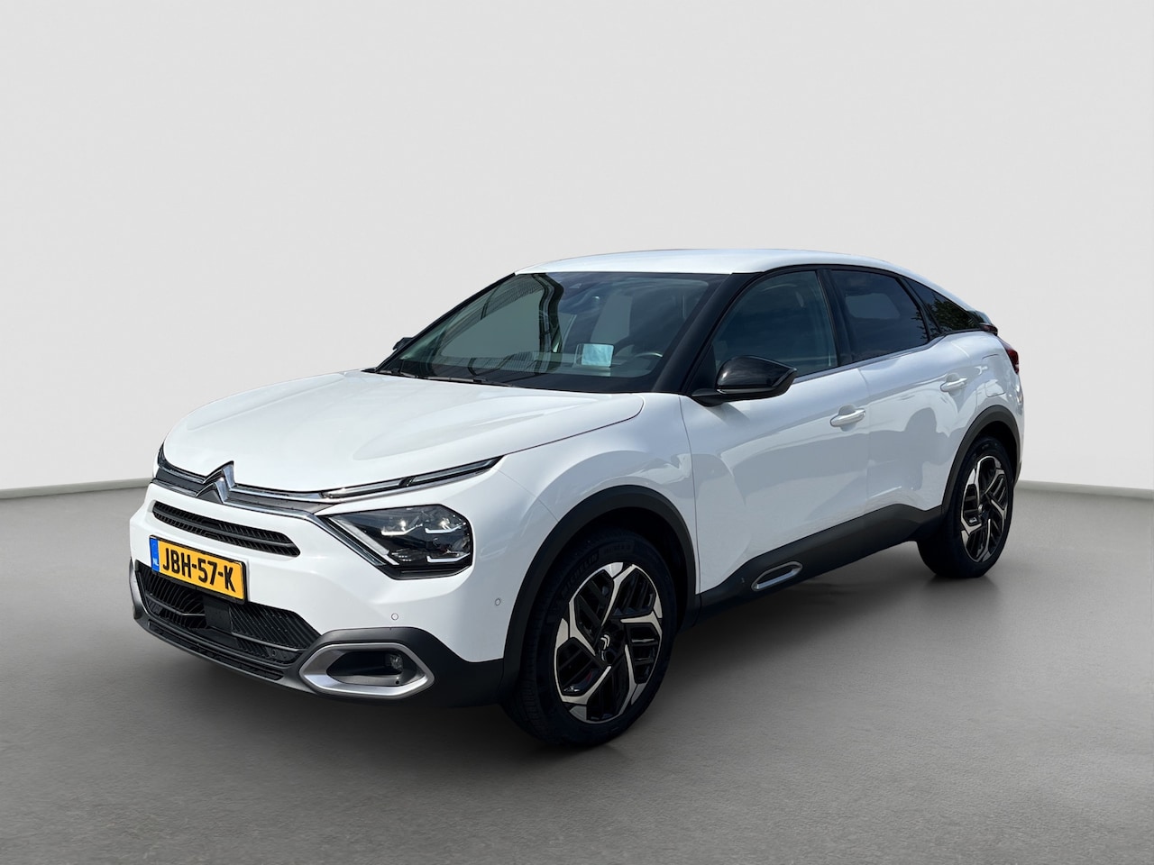 Citroën C4 - 1.2 Puretech Shine Stoel+Stuur+Voorruit verwarming | Achteruitrijcamera | Cruise control a - AutoWereld.nl