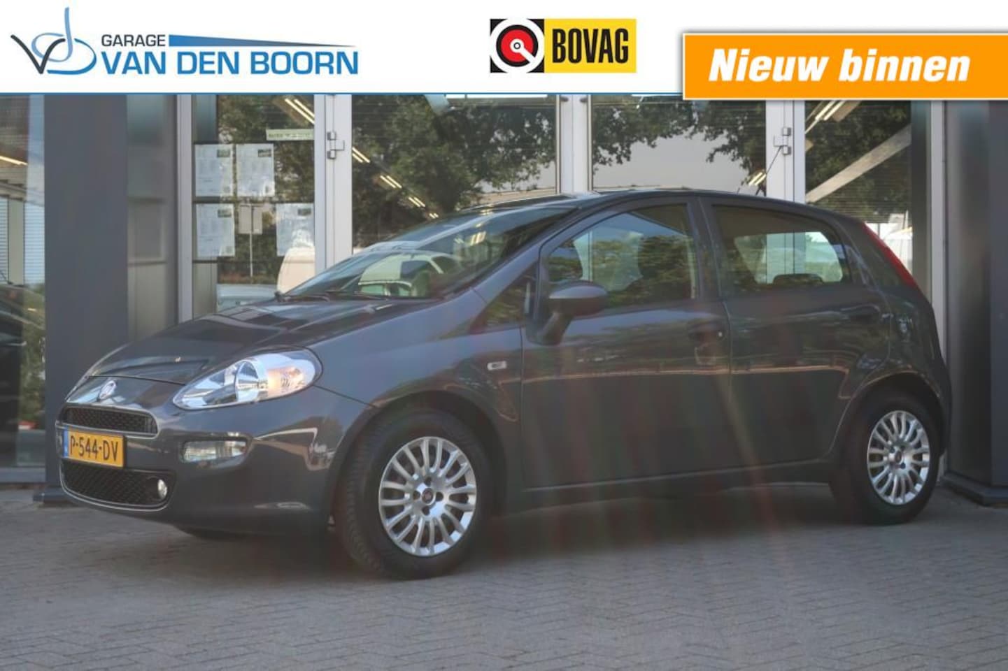Fiat Punto - 1.2 STREET, Airco, All Season Banden, etc. - AutoWereld.nl