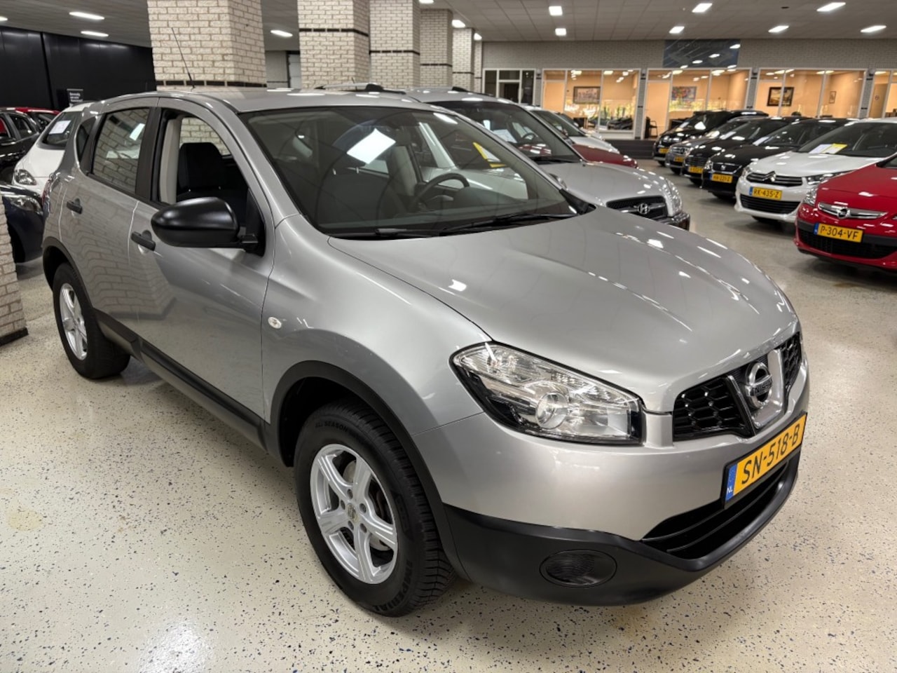 Nissan Qashqai - 1.6 VISIA / TREKHAAK AFN. / AIRCO / CRUISE / BLUETOOTH - AutoWereld.nl