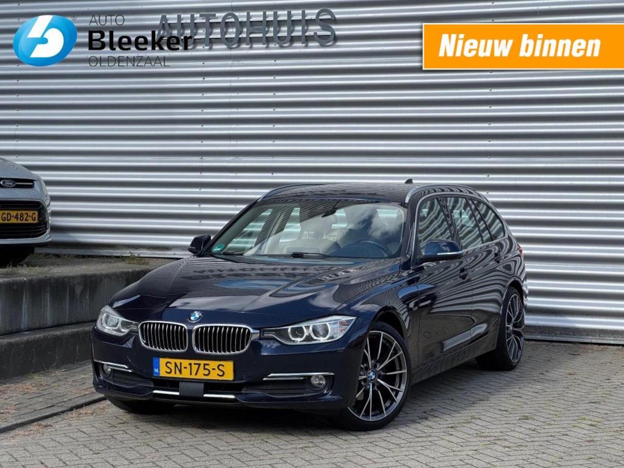BMW 3-serie - 320D 184 pk Luxury Airco Leder HUD Electr a klep Navi Stoel stuur verwarmd - AutoWereld.nl