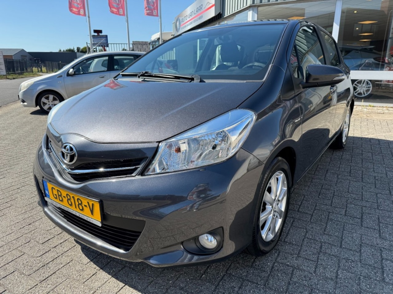 Toyota Yaris - 1.0 VVT-i Aspiration 1.0 VVT-i Aspiration - AutoWereld.nl