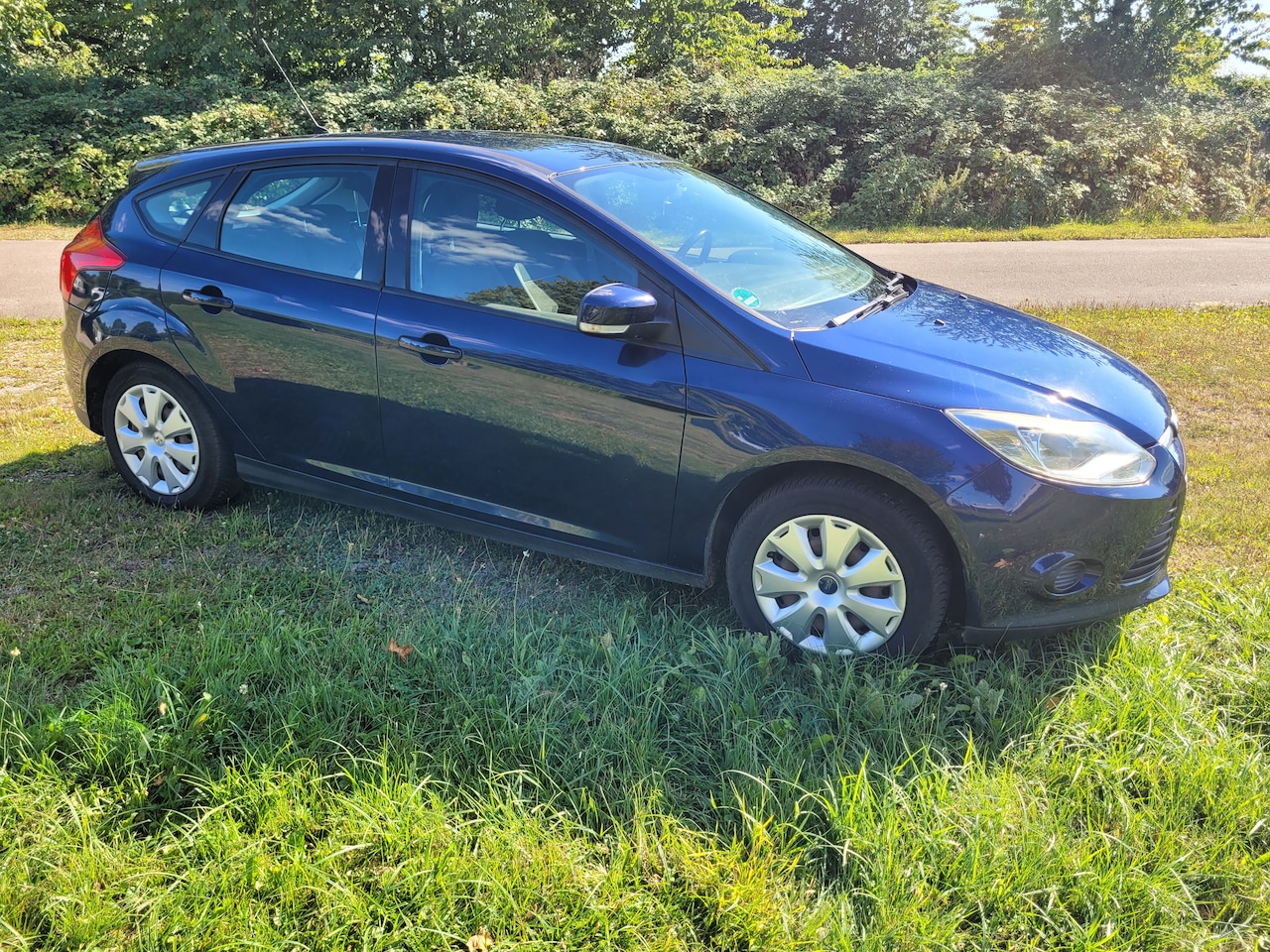 Ford Focus - 1.0 EcoBoost Lease Trend - AutoWereld.nl
