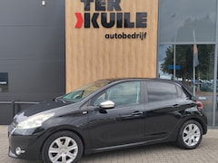 Peugeot 208 - 1.2 VTI STYLE 2014 5 Drs