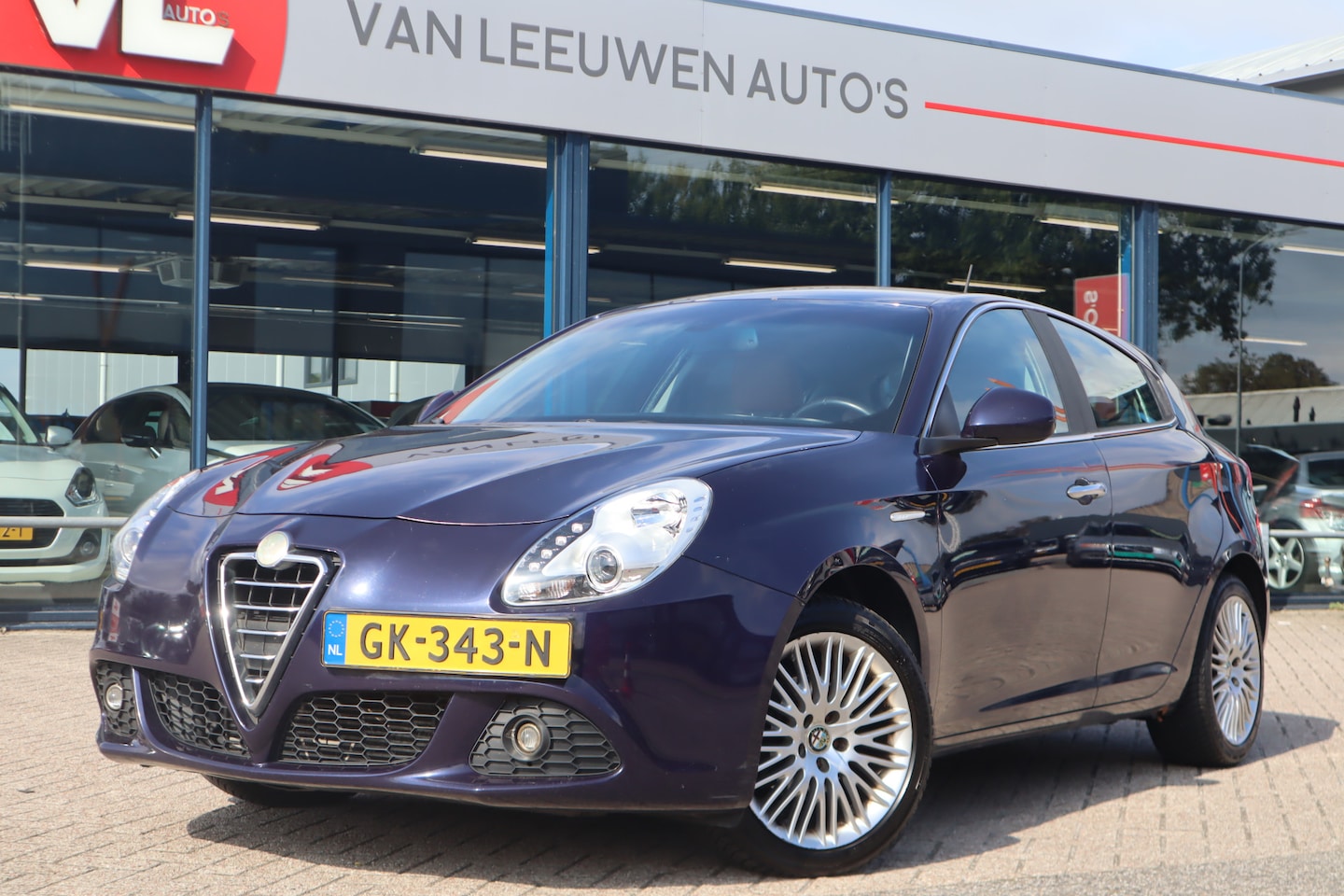 Alfa Romeo Giulietta - 1.6 JTDm Distinctive | Nieuw Binnen! | Leder | Cruise | Clima - AutoWereld.nl