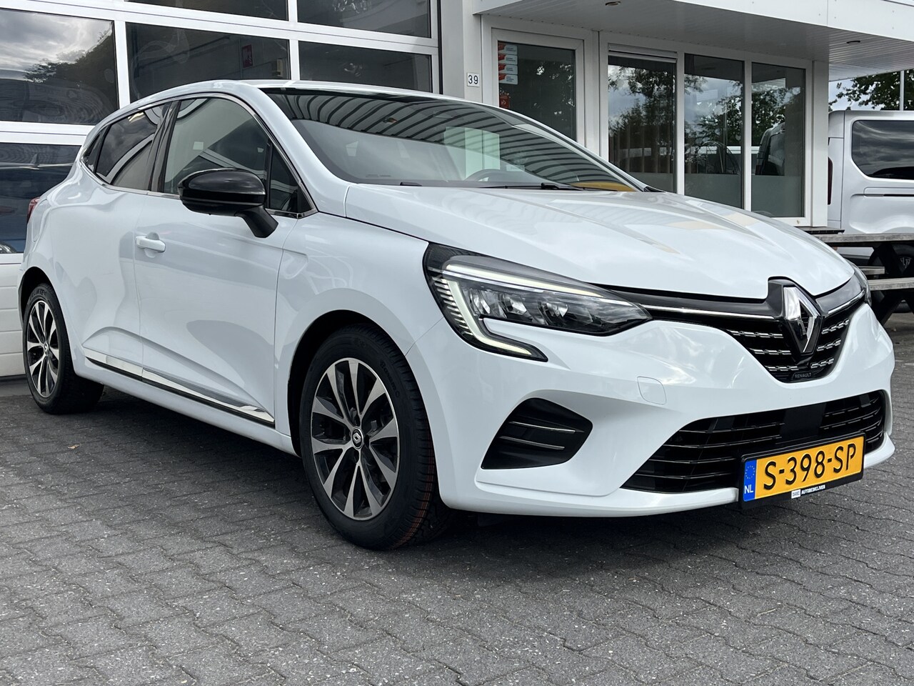 Renault Clio - 1.0 TCe 90 Techno Camera Apple Carplay/Android Auto LED koplampen Cruise control ECC - AutoWereld.nl
