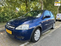 Opel Corsa - 1.2-16V Silverline airco , nap centrale deur vergendeling