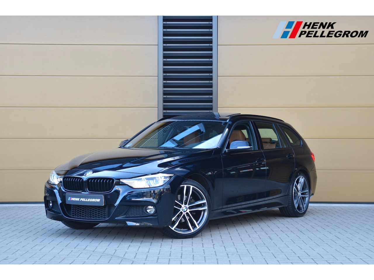 BMW 3-serie Touring - 320i * M Sportpakket * LED * Panorama dak * Stoelverwarming * Leder * - AutoWereld.nl