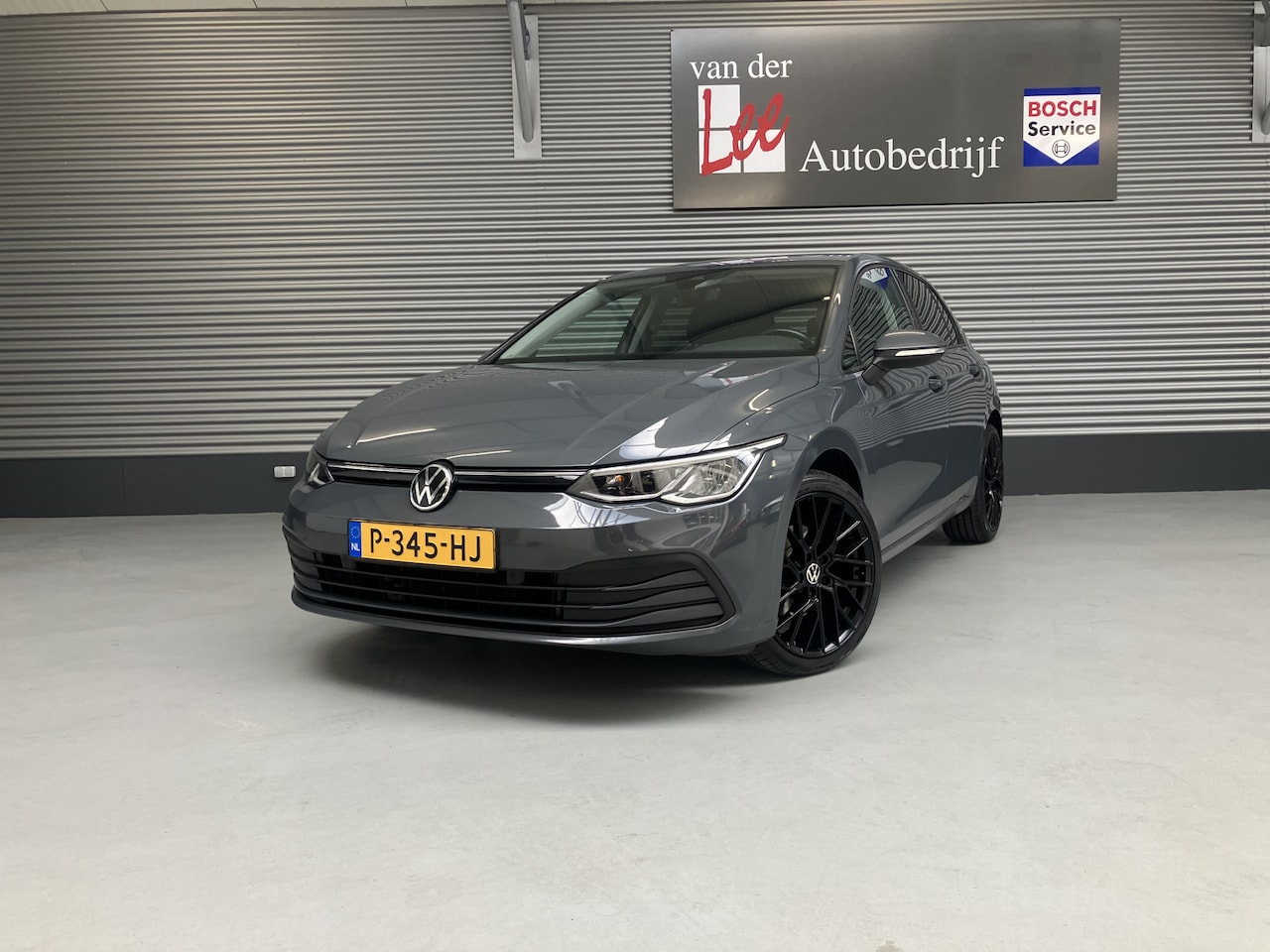 Volkswagen Golf - 1.5 TSI/PDC V+A/18 INCH/NAVI/CARPLAY/STOEL/STUUR VERW/ENZ - AutoWereld.nl