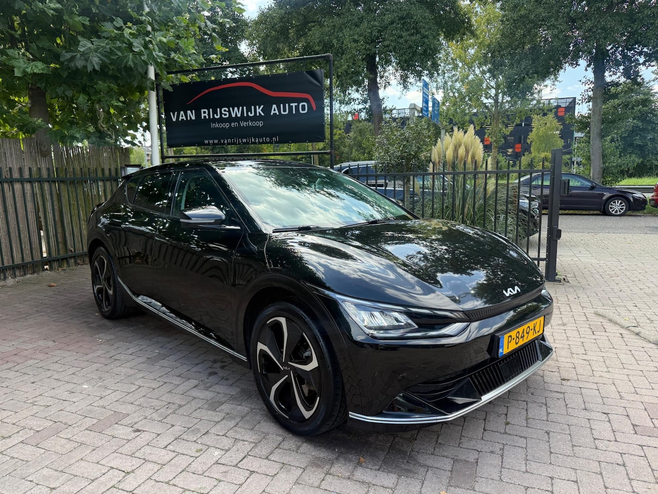 Kia EV6 - Plus Advanced 77.4 kWh 19890 NETTO Camera Pano Leder - AutoWereld.nl