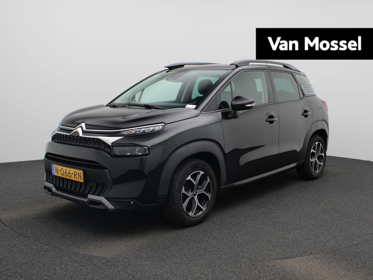 Citroën C3 Aircross - 1.2 PureTech Shine | Navigatie | Apple Carplay / Android Auto | Climate Control | Cruise C - AutoWereld.nl