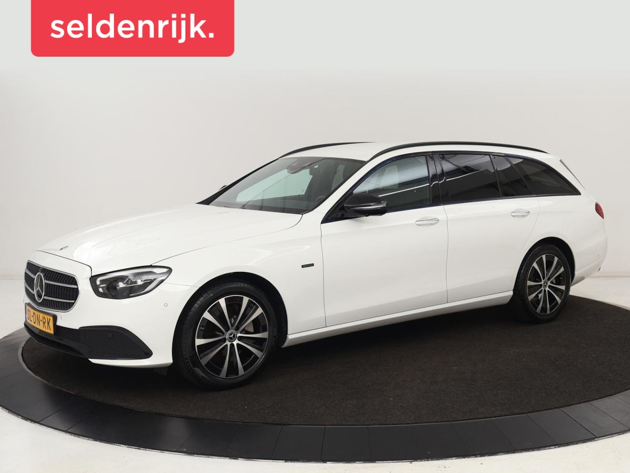 Mercedes-Benz E-klasse - 300e Avantgarde | Adaptive cruise | Stoelverwarming | 360 Camera | Carplay | Trekhaak | Sf - AutoWereld.nl